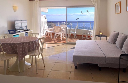 Sant Feliu de Guixols Apartment | 57 m² Apartment ∙ 2 bedrooms ∙ 4 guests