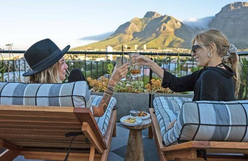 Cape Town City Centre Hotel | 57 m² Hotel ∙ 2 bedrooms ∙ 10 guests