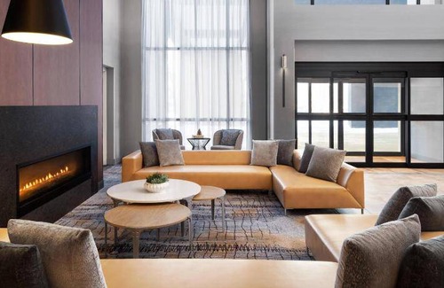 Ashwaubenon Hotel | 57 m² Hotel ∙ 7 guests