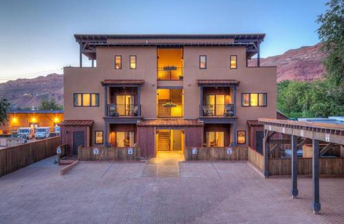 Moab House | 57 Robber's Roost