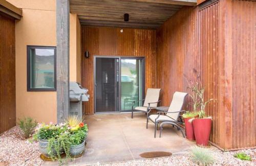 Moab House | 57 Robber's Roost