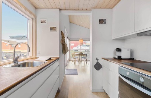 Gudhjem House | 5732 Gudhjem - Rø Skolevej 10 Dør 17
