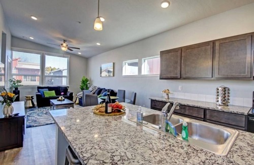 Boise Villa | 5751. Two bedroom and 2 Bathroom, centrally located.