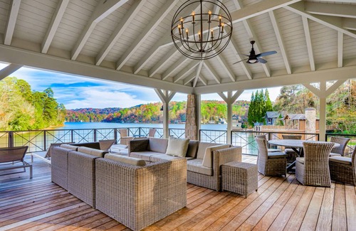 Lakemont House | 576 m² House ∙ 7 bedrooms ∙ 12 guests