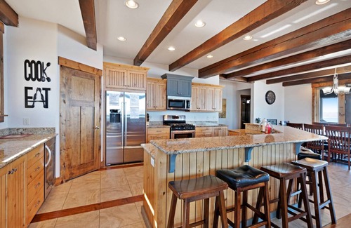 Fish Haven House | 576 m² House ∙ 8 bedrooms ∙ 45 guests