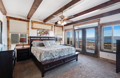 Fish Haven House | 576 m² House ∙ 8 bedrooms ∙ 45 guests