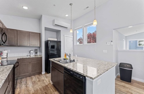 Boise Villa | 5775. Two Bedroom and 2 Bathroom, centrally located.