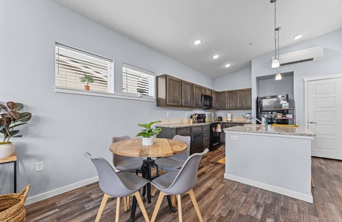 Boise House | 5793. Two Bedroom and 2 Bathroom, centrally located.