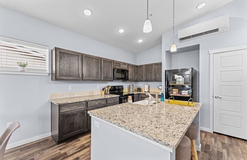 Boise House | 5793. Two Bedroom and 2 Bathroom, centrally located.