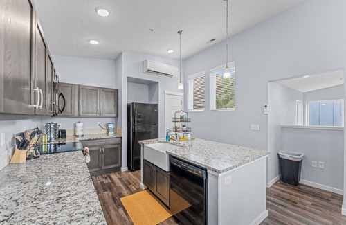 Boise House | 5793. Two Bedroom and 2 Bathroom, centrally located.