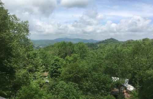 Creston House | 58 Acre home in the middle of 23,00 acre State Park