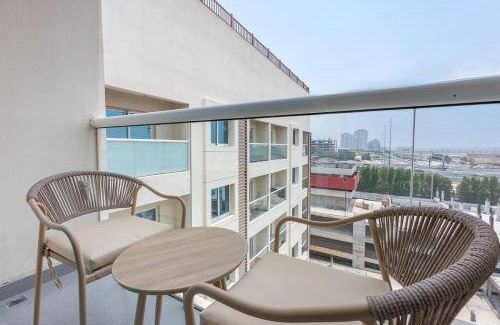 Jumeirah Village Triangle Apartment | 58 m² Apartment ∙ 1 bedroom ∙ 4 guests