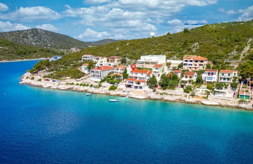 Vinisce Apartment | 59 m² Apartment ∙ 2 bedrooms ∙ 6 guests