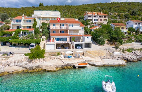 Vinisce Apartment | 59 m² Apartment ∙ 2 bedrooms ∙ 6 guests