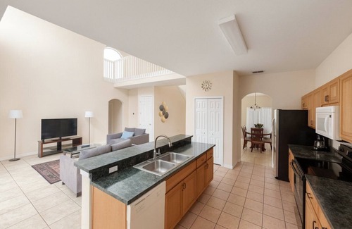 Cumbrian Lakes House | 5BD/3.5BA Lake View, Private Pool, close to Disney