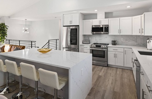 West Ridge House | 5BD/3BA Retreat w Hot Tub, Sauna & Patio - 20 min to Seattle