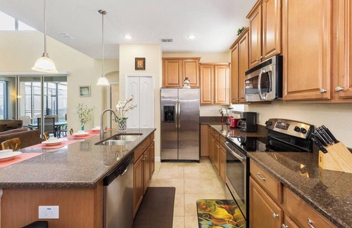 West Kissimmee House | 5BD Paradise Palms Resort Near Parks (PP 2946)