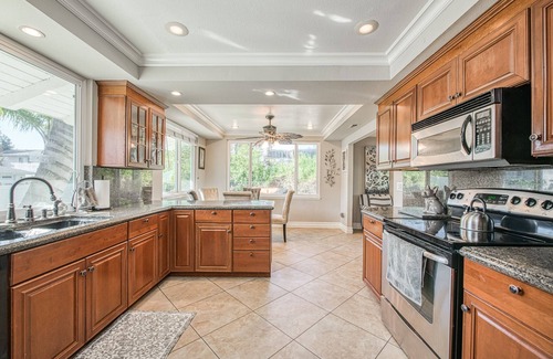 Mission Viejo House | 5BR-2BA Place, Pet Friendly, Pool & DiningTable, Pool-Lake Access, TVs all rooms