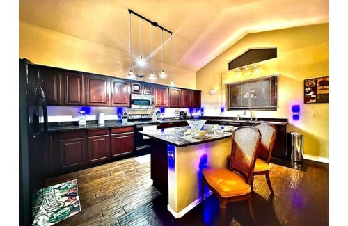 Rancho El Mirage House | 5BR/3.5BA w/2 Master Suites/Pool