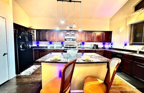 Rancho El Mirage House | 5BR/3.5BA w/2 Master Suites/Pool