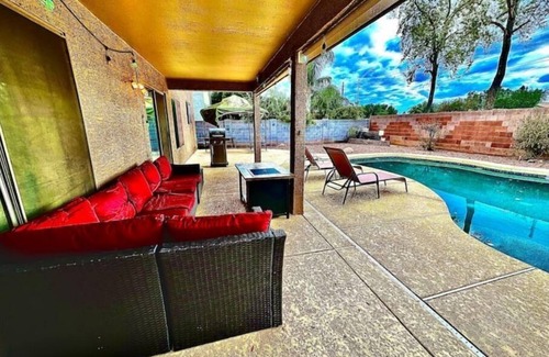 Rancho El Mirage House | 5BR/3.5BA w/2 Master Suites/Pool