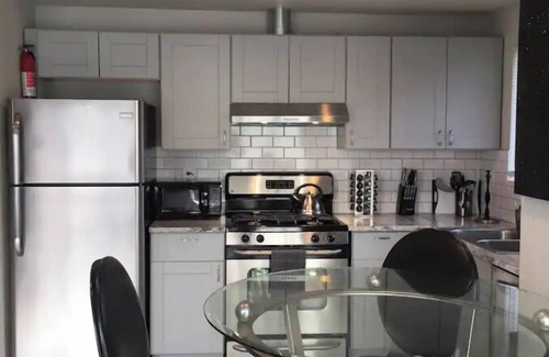 Mount Baker House | 5br 8bed house near airport, downtown & train
