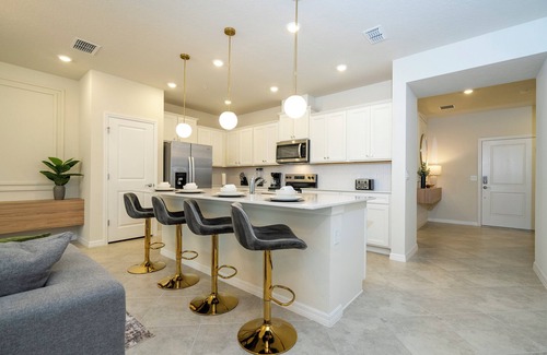 Four Corners House | 5BR - Brand New Home! - Windsor Cay