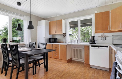 Boden House | 5BR Business Villa Su