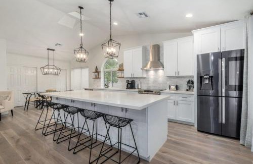 Mesa House | 5BR Citrus Family Estate-Sleeps 13-Free Htd Pool-Gameroom