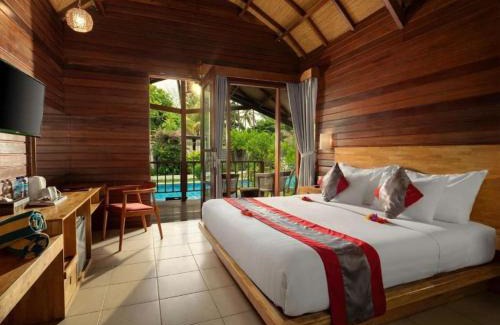 Gili Air Apartment | 5BR Houses surrounding Infinity Pool CYN