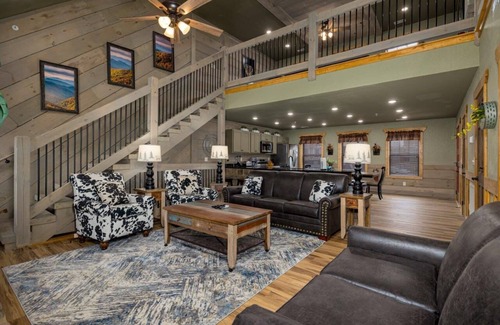Gatlinburg Cabin | 5BR, indoor pool, game rooms, hot tub. Free attraction tickets!