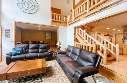 Big Bay House | 5br Lakeside Home Fishing And Pet Friendly