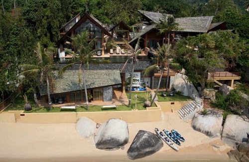 Maret Villa | 5BR Luxury Beachfront Villa | Lamai