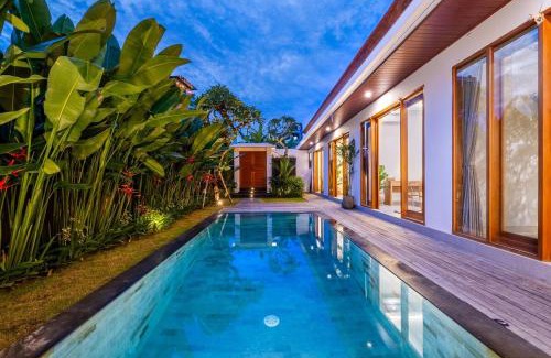 Pererenan Villa | 5BR Pool the R Villa Merapi - Near Beach&Cafés