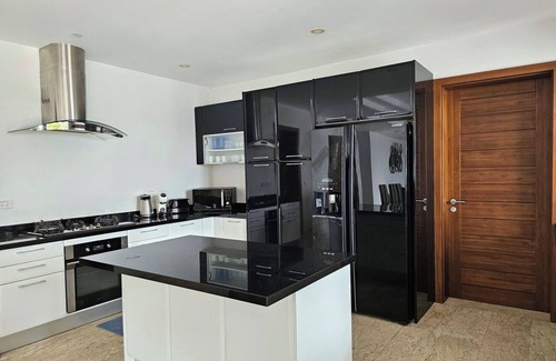 Choeng Mon Villa | 5BR Sea View Private Pool Villa Short Walk to Choeng Mon Beach