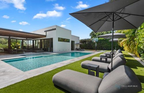 North Miami Beach House | 5BR Villa Maya in Miami