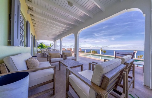 Estate Caret Bay House | 5BR Villa w/pool in peaceful residential neighborhood