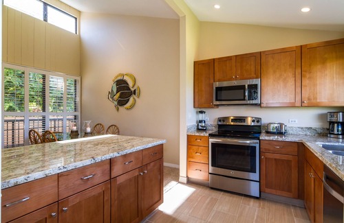 Wailea Condo | 5D - 2 Minute Walk to the beach/main pool, well-equipped, see reviews!n