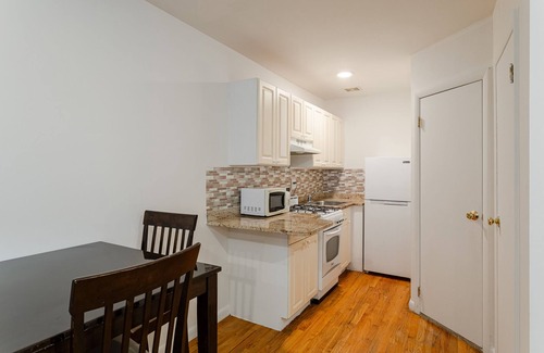 Midtown South Apartment | 5FW Chelsea Fab Studio Just for You