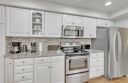 SeaTac House | 5min from Airport! Sleeps 16+! Great location. Close to everything⭐