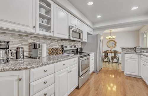SeaTac House | 5min from Airport! Sleeps 16+! Great location. Close to everything⭐