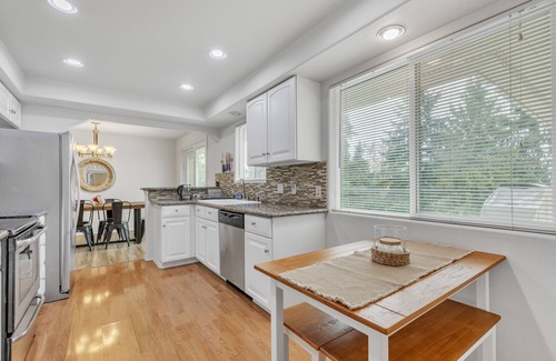 SeaTac House | 5min from Airport! Sleeps 16+! Great location. Close to everything⭐