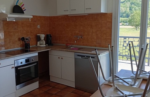 Lezignan Apartment | 5min from the sanctuary Ideal for families, large 50 m2 terrace
