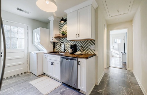 East Side House | 5min-Grant park|Fenced Yard|Parking|Fire Pit&BBQ