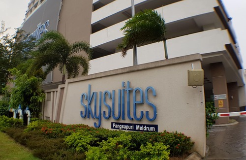 Central District Condo | 5MINS TO CIQ/CITYSQUARE! Balcony with lovely view