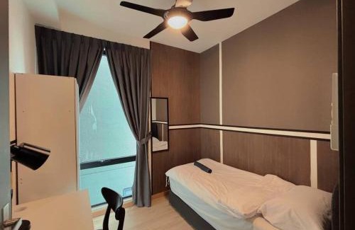 Petaling Jaya Apartment | 5PX, 3BR Emporis KD, Near Segi & Thomson Hospital