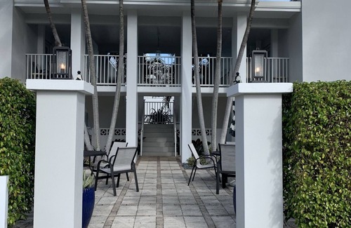 Old Naples Condo | 5th Ave Beach Club - 1st floor