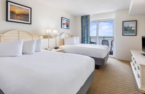 Crescent Beach Condo | 5th floor ocean view condo w/ free WiFi, balcony, shared pool, central AC