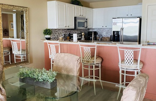 Osage Beach Condo | 5th floor VIEW! Lakefront, pools, elevator, can't go wrong!