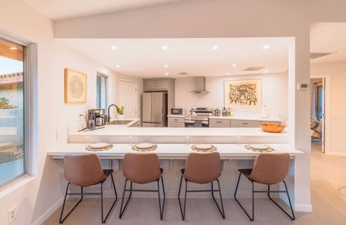 Joshua Tree House | 6.5 Acre Private Oasis w/Hot Tub bordering park